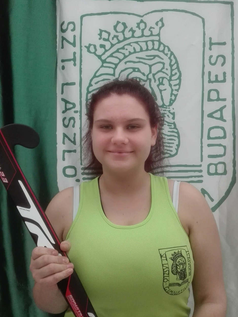 Mester-Szabó Eszter